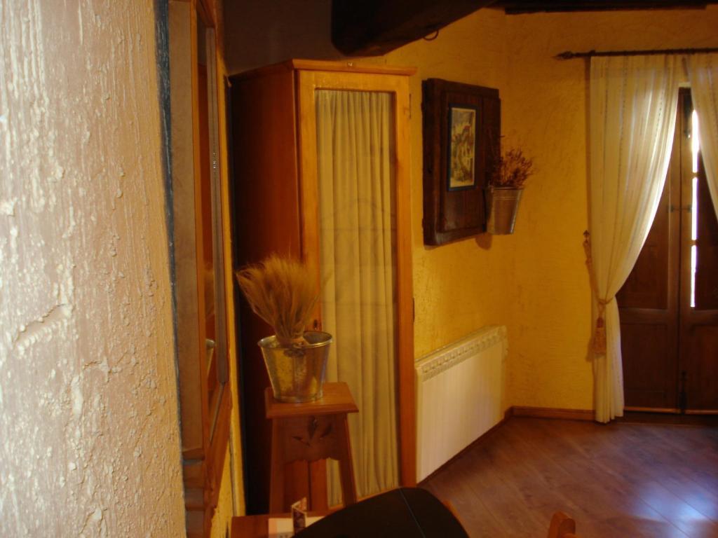 El Balcon De Mogarraz Guest House Ruang foto